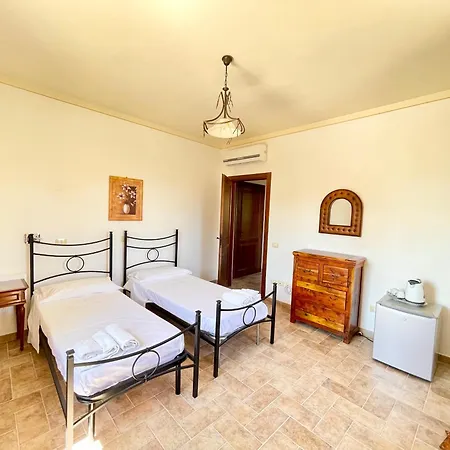 - Casale Spoleto