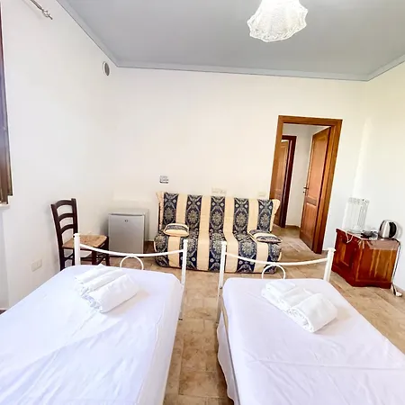 Casale Rotoloni Фермерский дом *